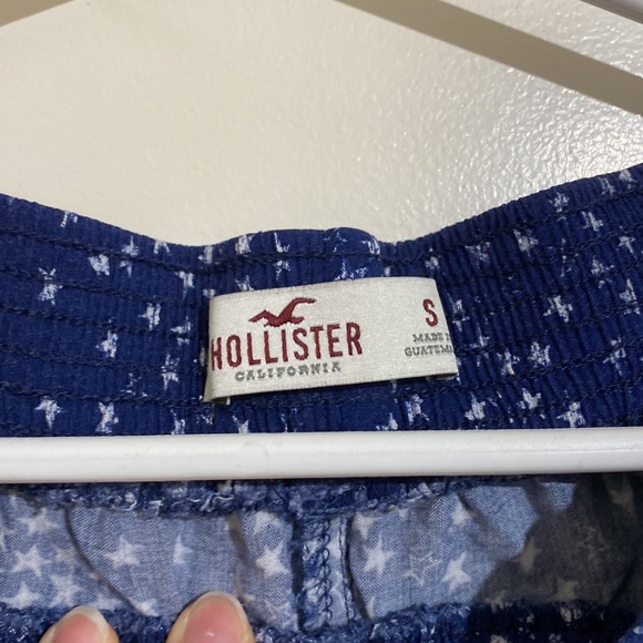 Hollister shorts (S) blue with white stars - Picture 2 of 3